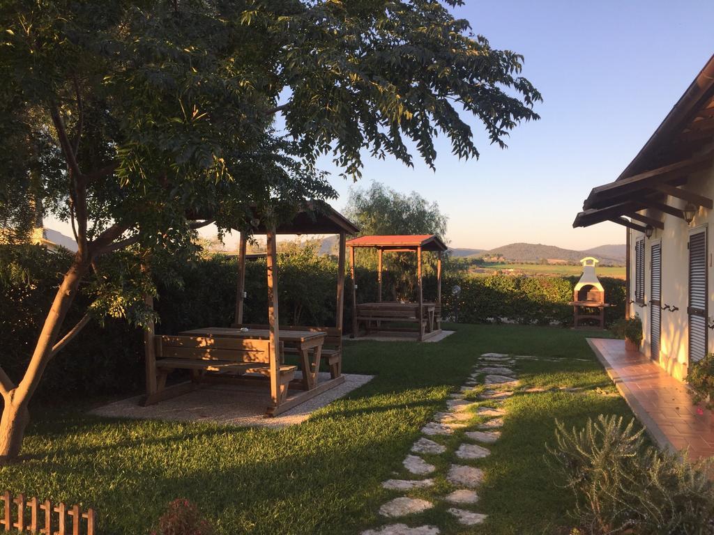 Agriturismo Belvedere Pescia Romana Exteriör bild